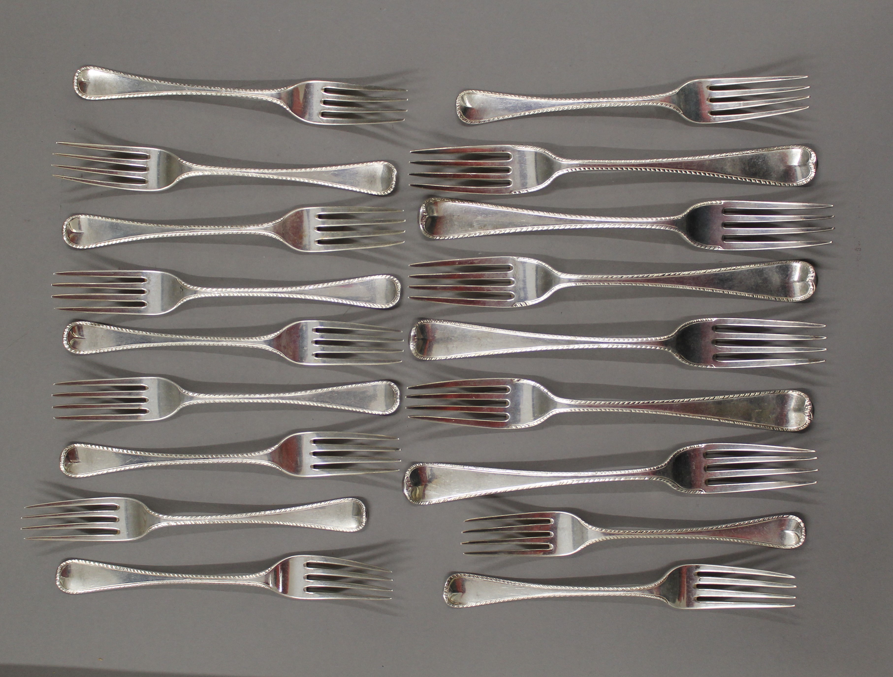 A quantity of silver flatware. 1382.6 grammes. - Image 4 of 5