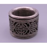 A Chinese archers ring. 2.25 cm high.