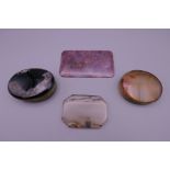 A Victorian agate snuff box and various agate specimens. The former 6 cm wide.