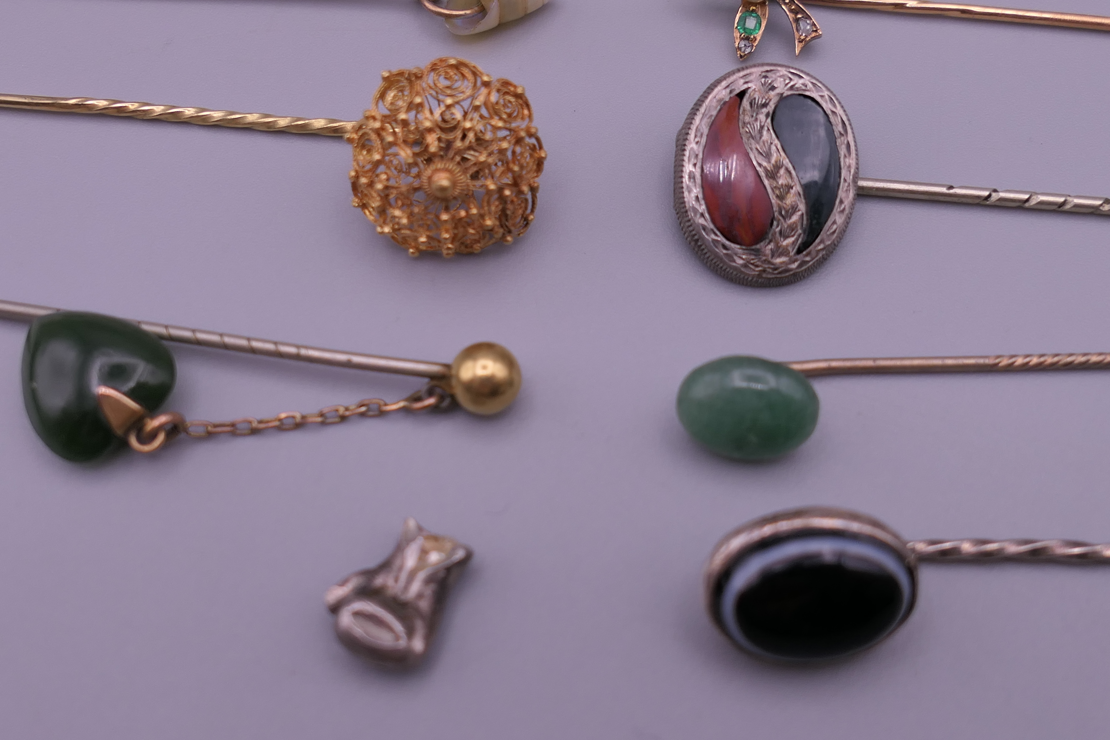 A collection of various gold and other stick pins. - Image 3 of 6