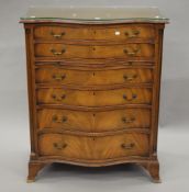 A George III style mahogany Serpentine chest of drawers. 83.5 cm wide, 100 cm high, 49 cm deep.