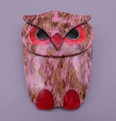 A Lea Stein owl brooch. 6.5 cm high.
