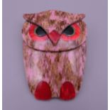 A Lea Stein owl brooch. 6.5 cm high.
