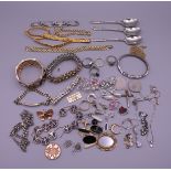 A bag of costume jewellery.