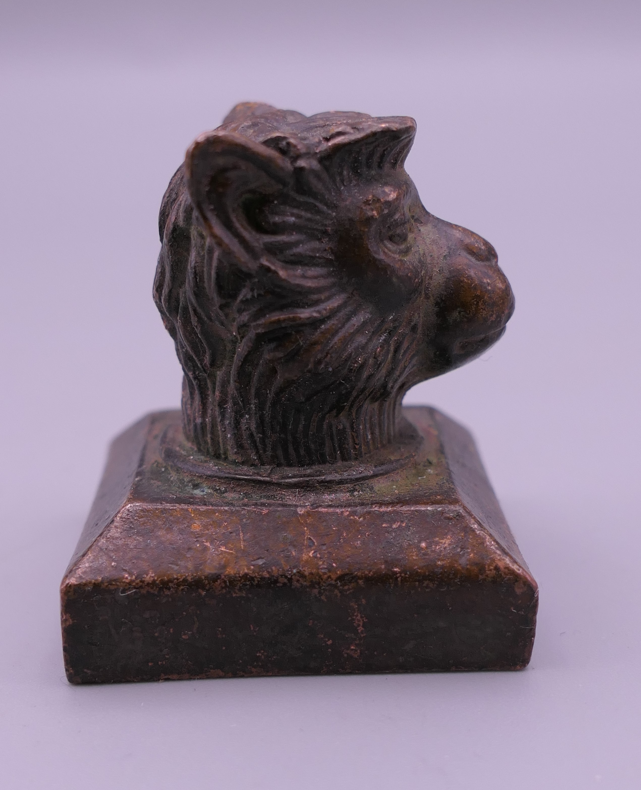 A Chinese bronze monkey seal. 4 cm high. - Image 3 of 5