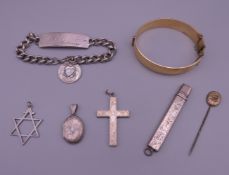A quantity of silver jewellery, etc. Pencil 6.5 cm long, cross 4 cm high.