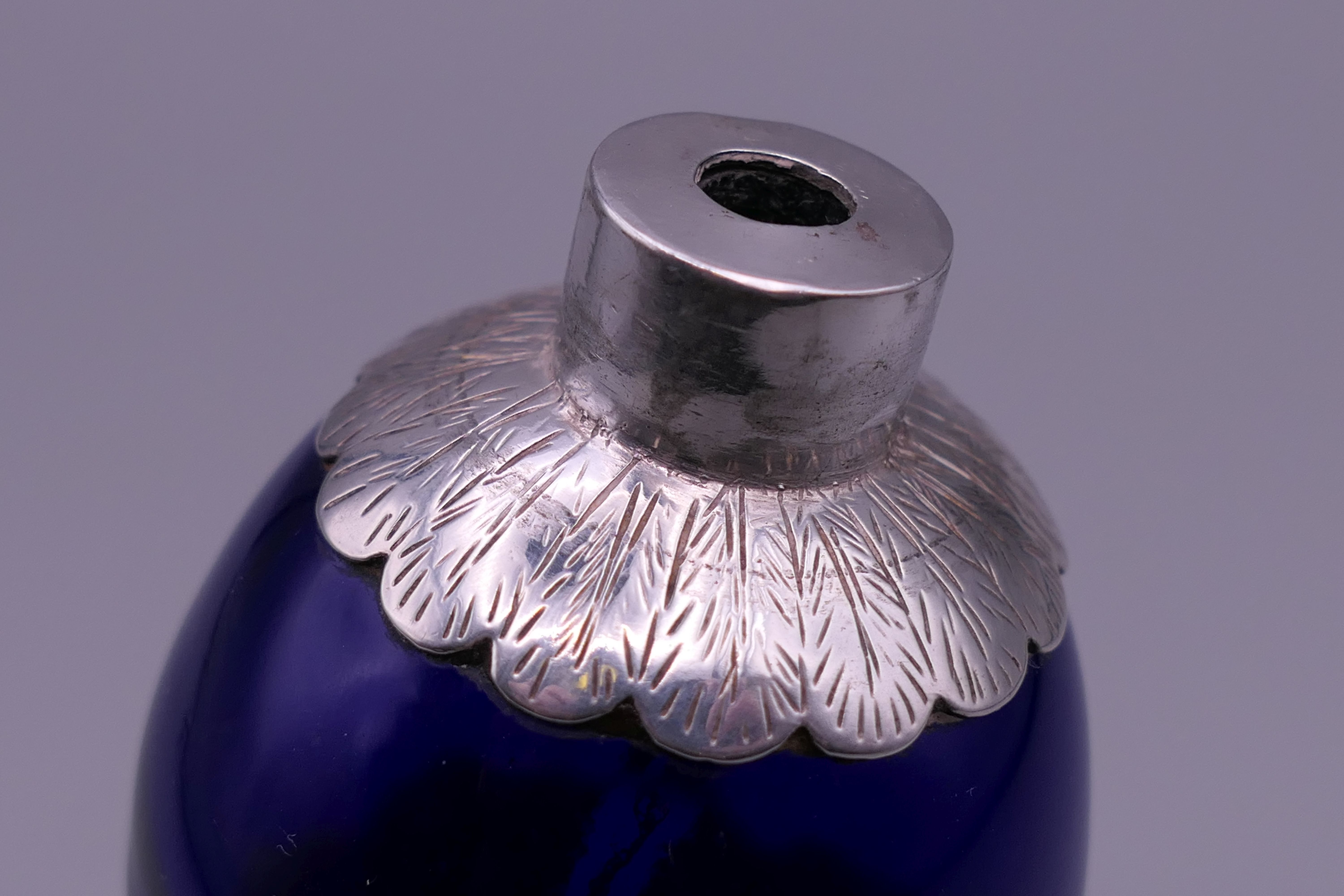 A Continental table lighter formed as a chicken. - Image 7 of 14