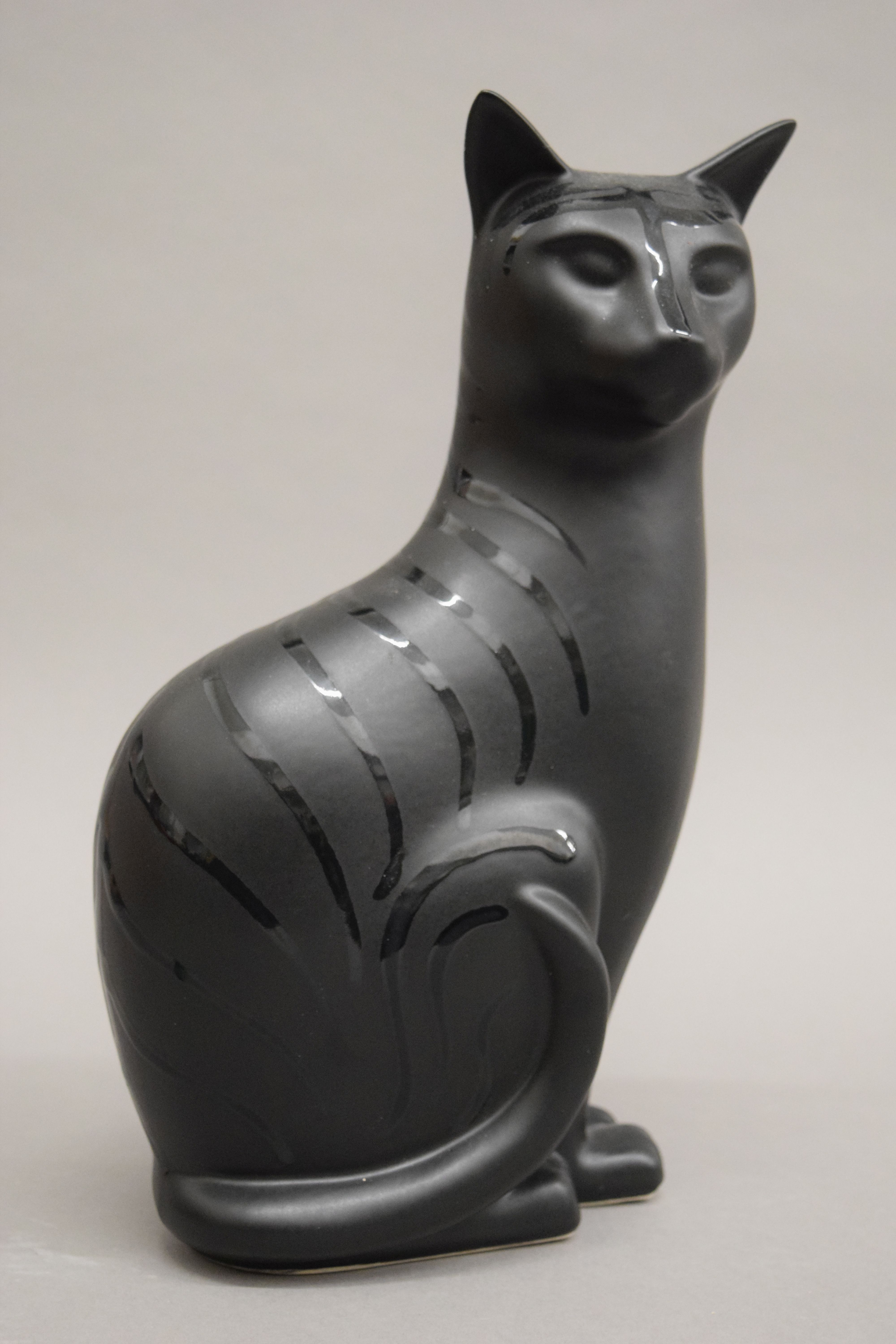 Four Poole pottery cats. The largest 29 cm high. - Image 3 of 5