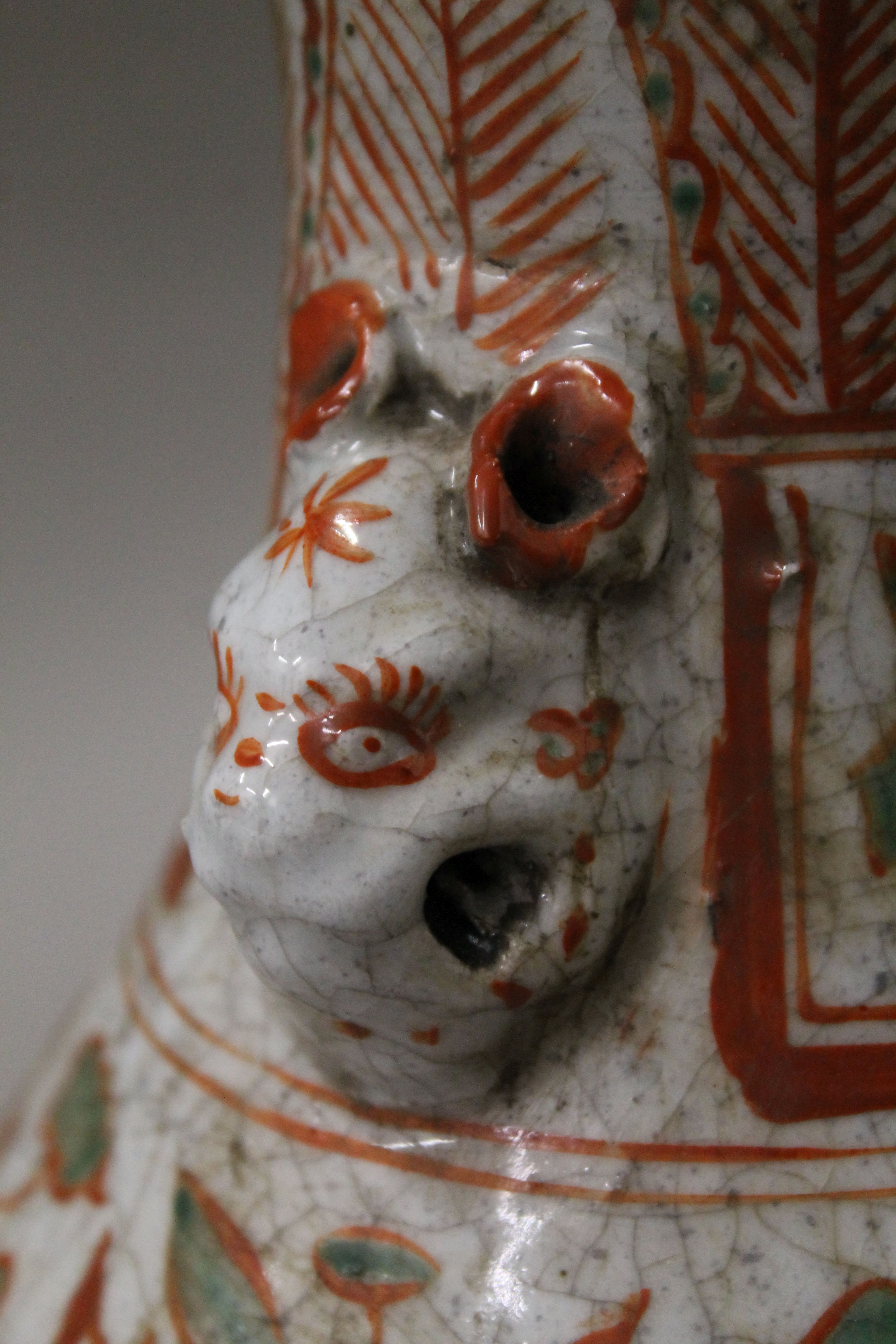 A Chinese red and green decorated porcelain vase. 31 cm high. - Image 6 of 8