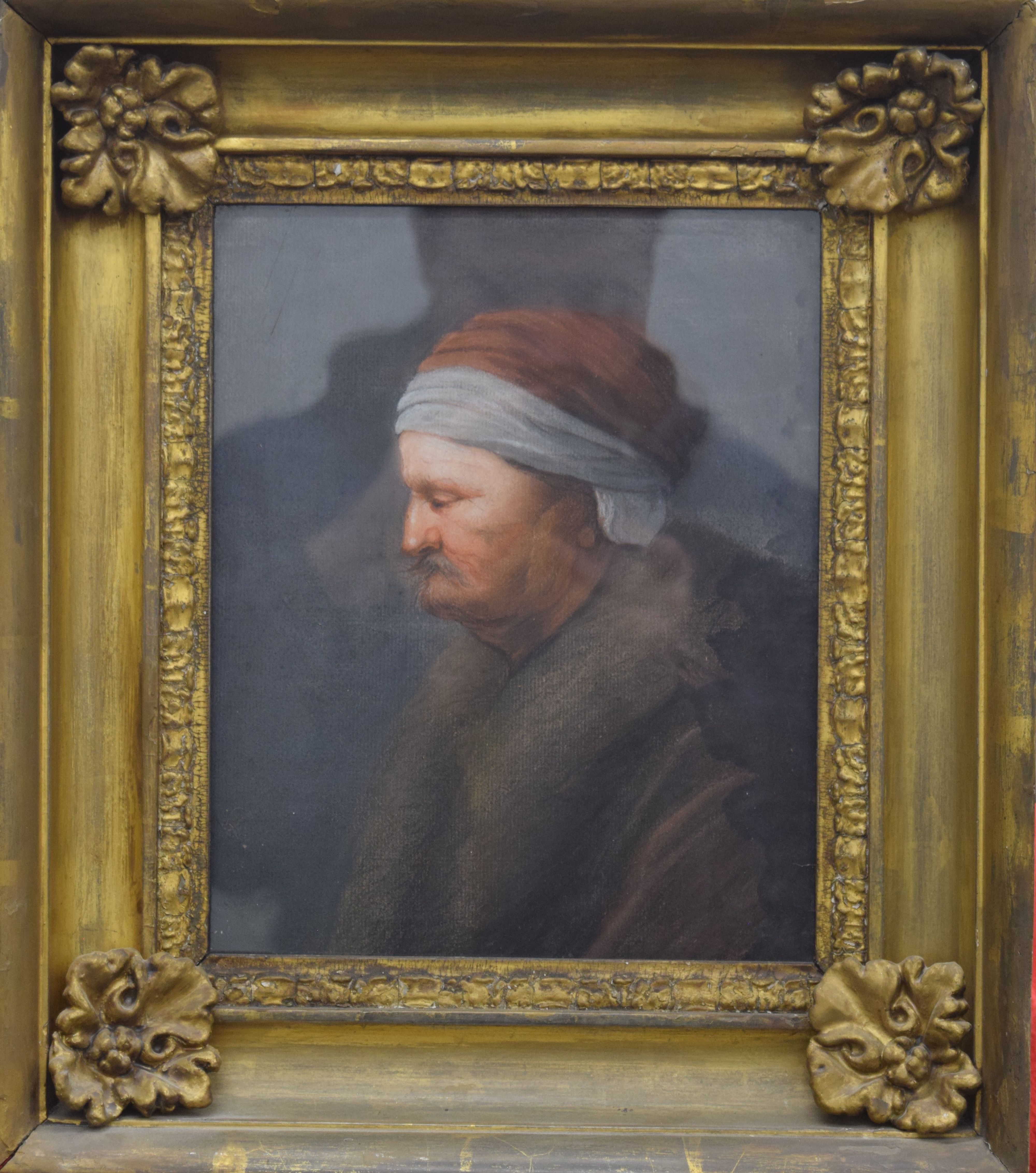 A pair of 19th century pastel Portraits of Gentlemen, each glazed and housed in a gilt frame. - Image 2 of 5