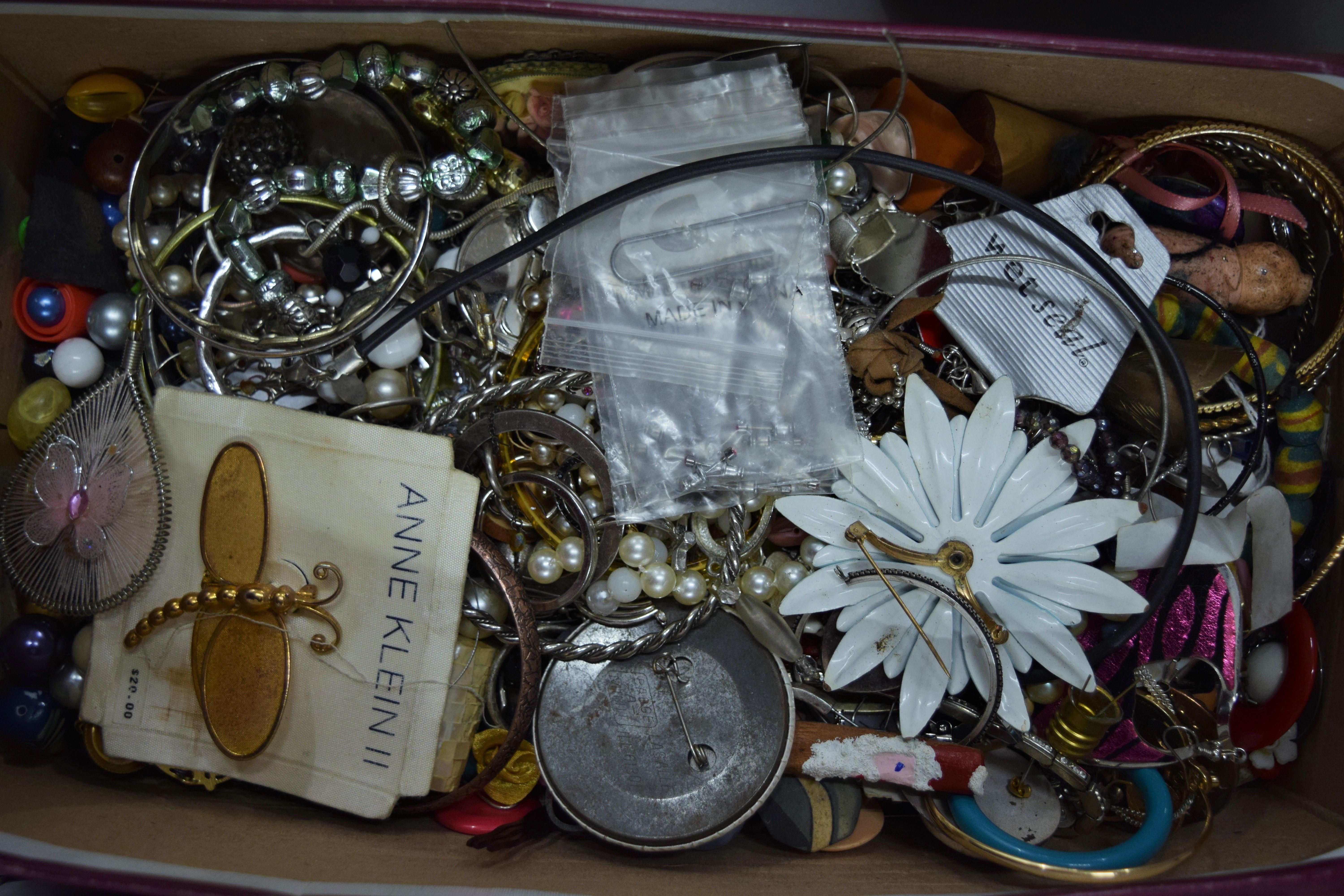 Three boxes of costume jewellery. - Image 4 of 4