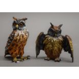 Two cold painted bronze models of owls. The largest 7.5 cm high.