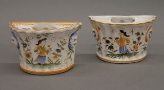 A pair of faience wall hanging flower holders, possibly Quimper. 10 cm high.