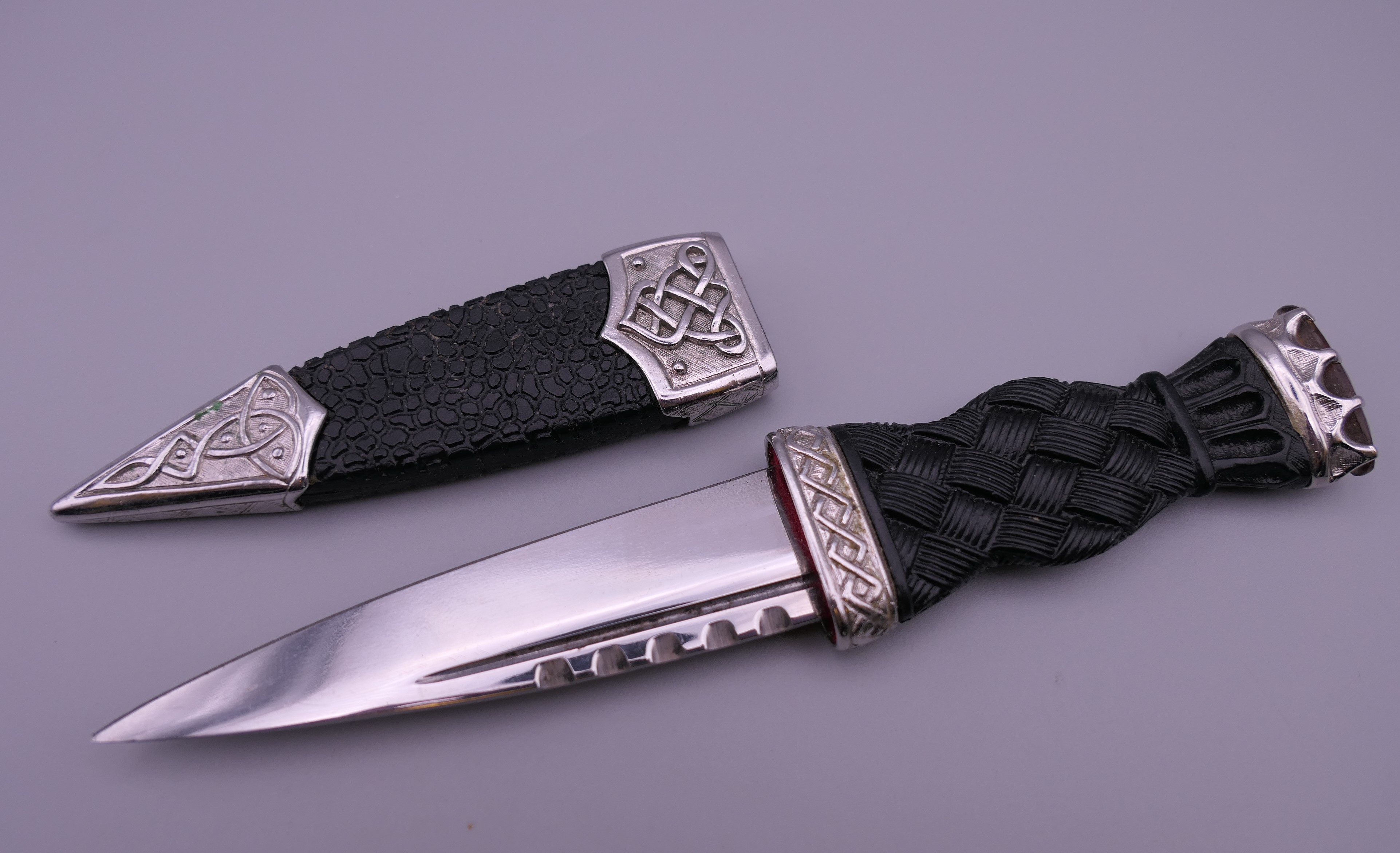 A Scottish dirk. 18 cm long. - Image 3 of 5