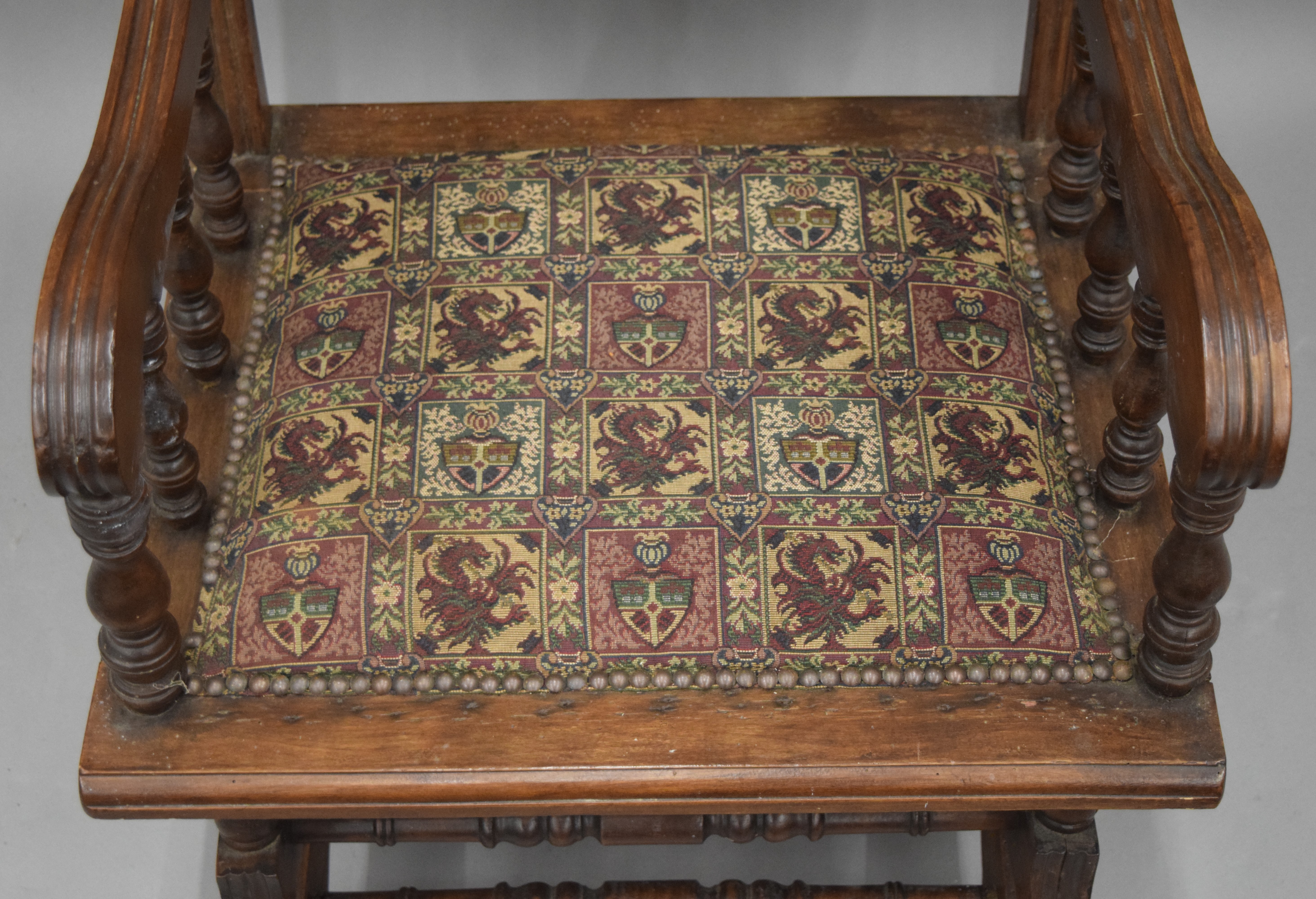 A Victorian walnut rocking chair. 54 cm wide. - Image 4 of 9