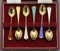 A set of six Norwegian silver gilt enamel teaspoons. 58.2 grammes total weight.