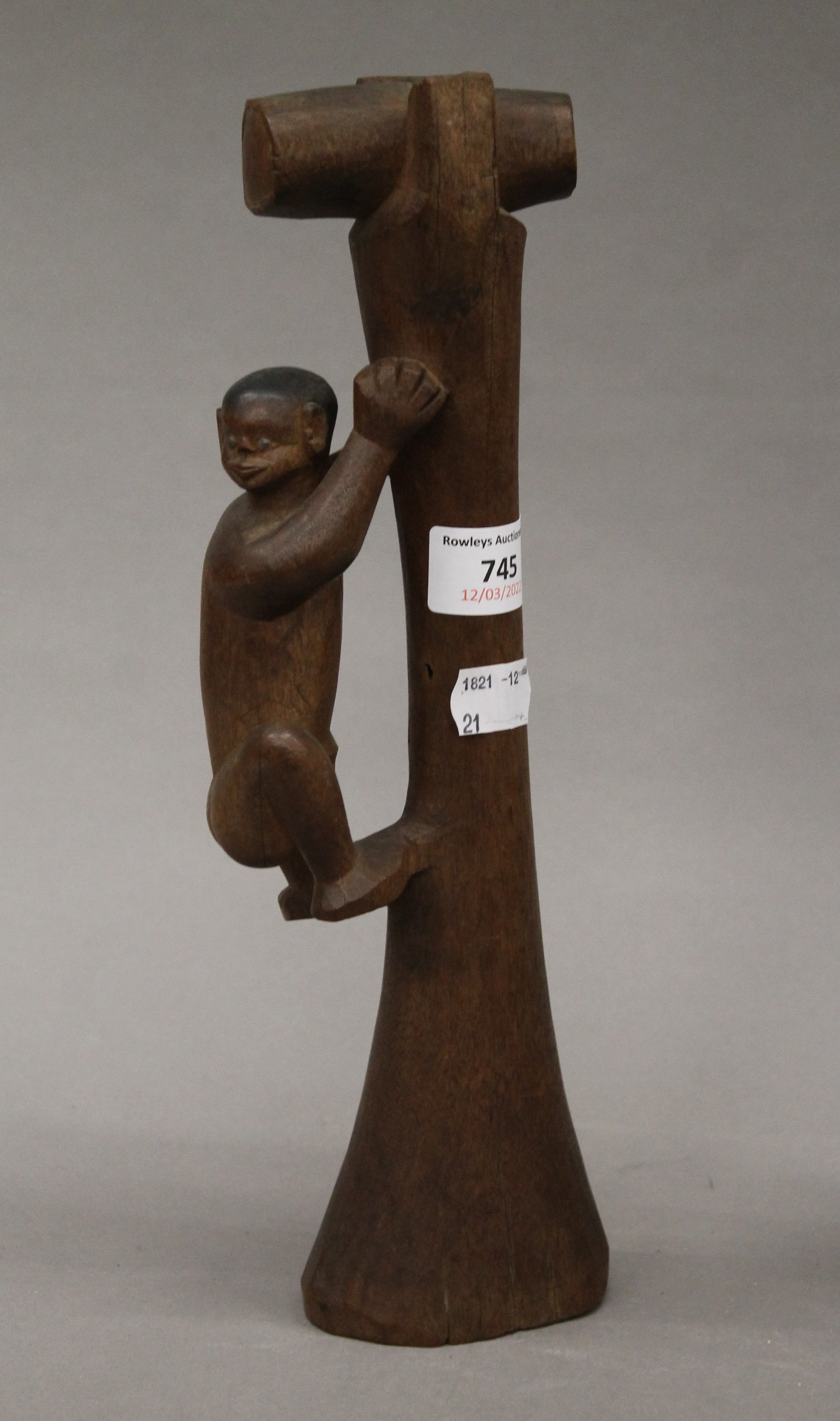 Two tribal carvings. The largest 31 cm high. - Image 6 of 7