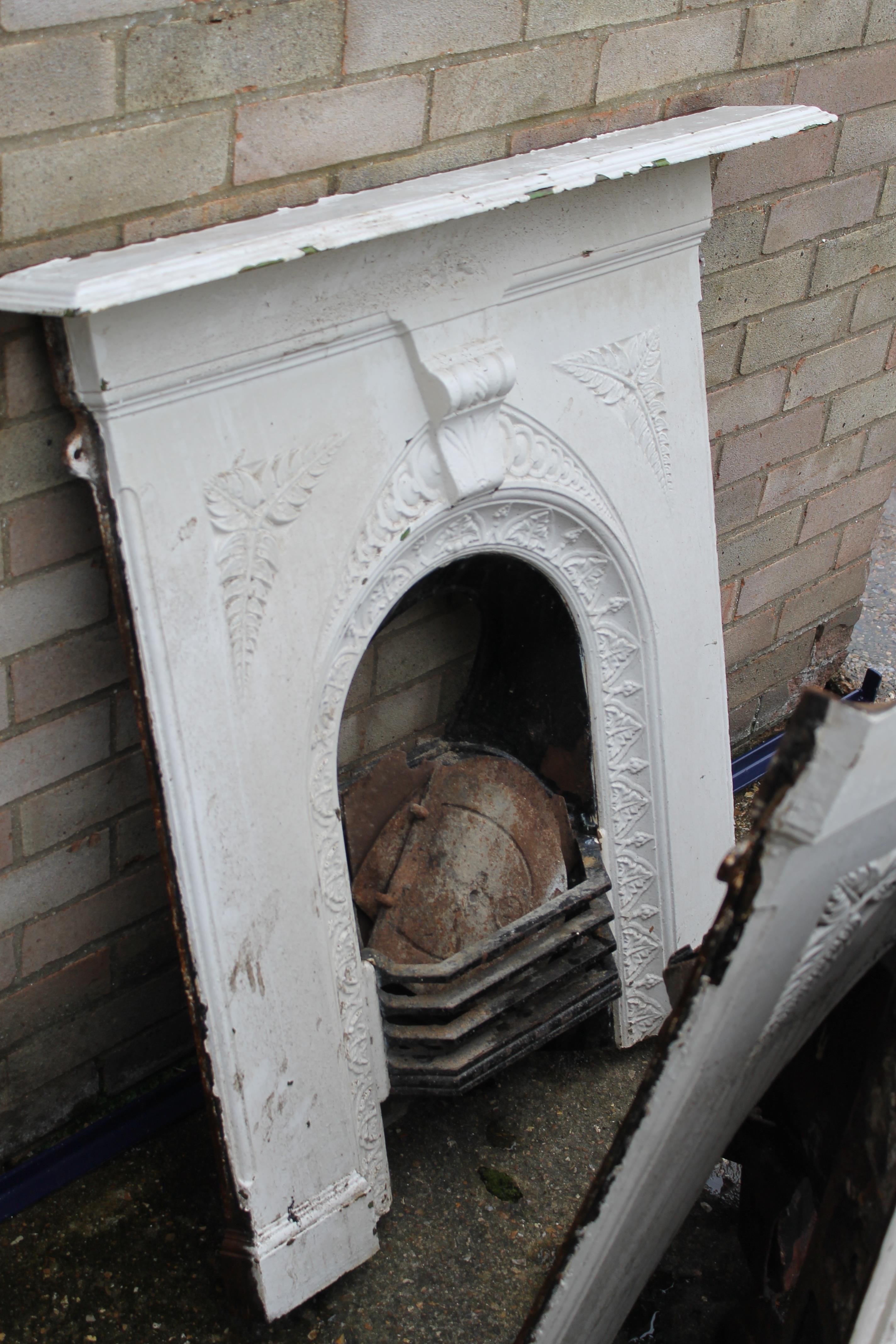 Three Victorian cast iron fire places. - Image 3 of 3