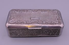 A Continental silver snuff box. 8 cm wide. 84.8 grammes.