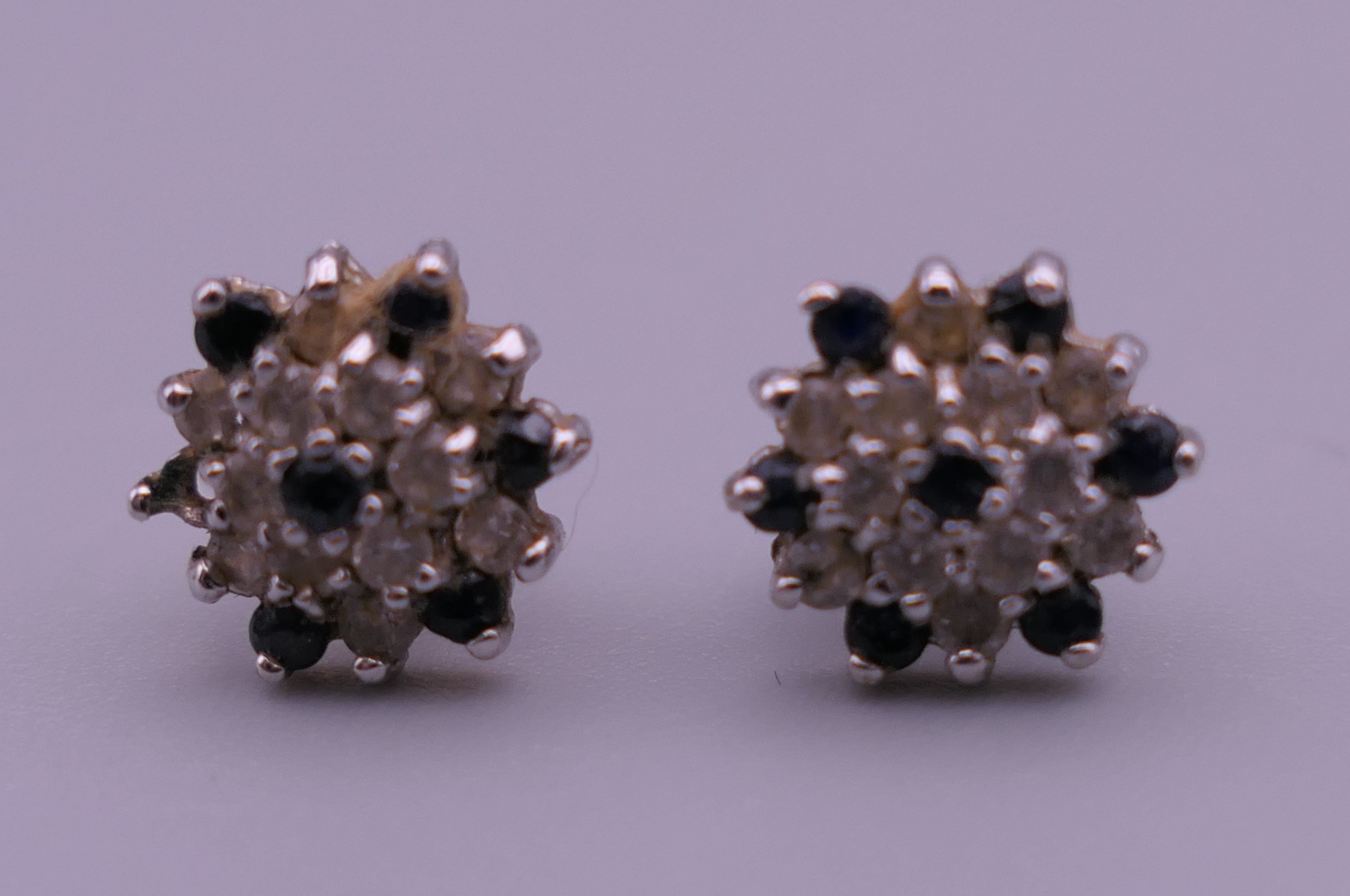 A pair of 9 ct gold and white gold sapphire earrings and matching pendant. 1.7 grammes total weight. - Image 4 of 5