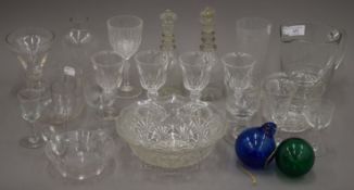 A quantity of 19th/20th century glassware.