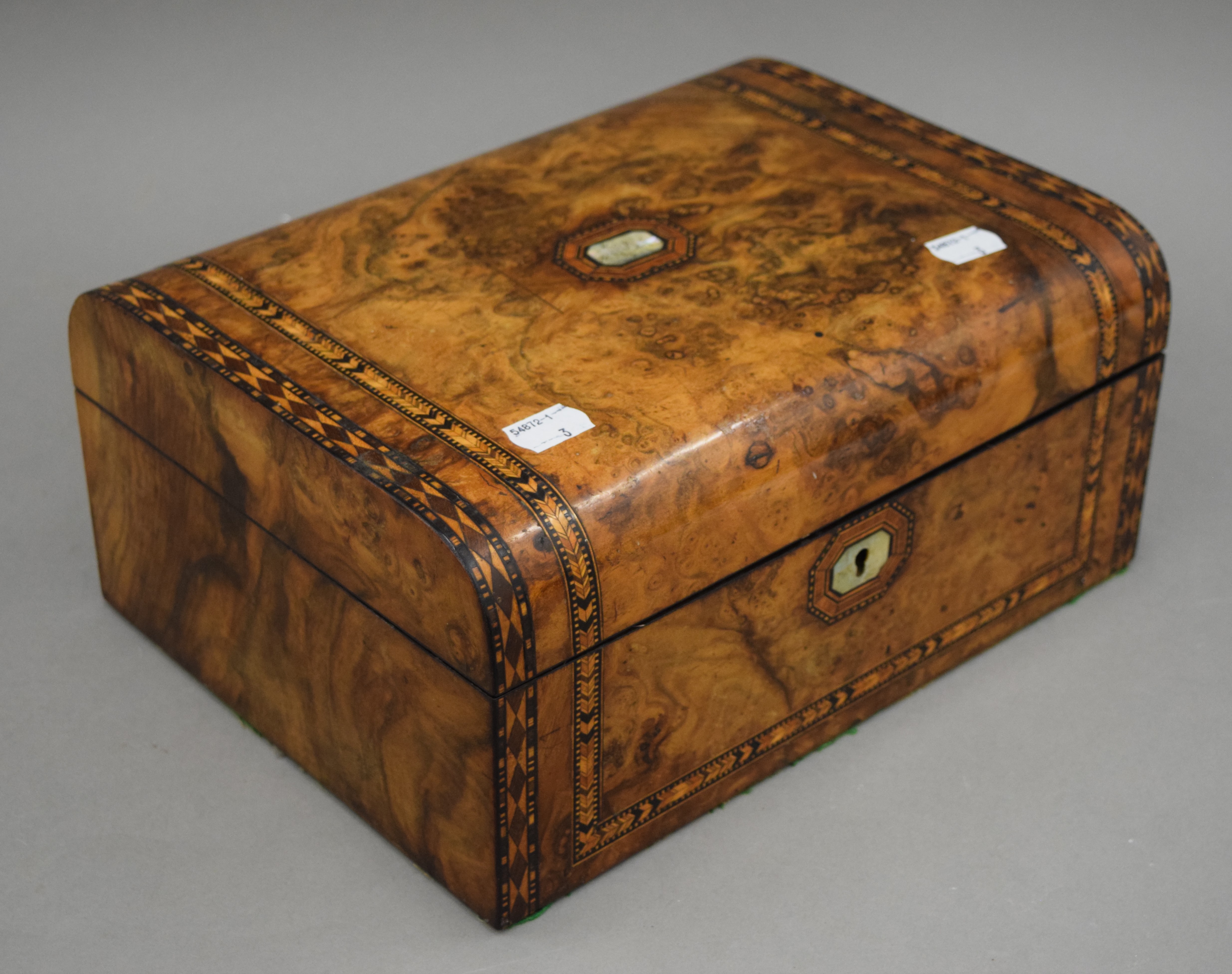 A Victorian inlaid walnut sewing box. 30 cm wide. - Image 2 of 5