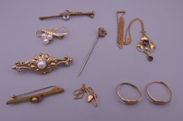 A quantity of various 9 ct gold jewellery. 16.8 grammes total weight.