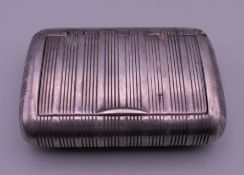 A Georgian silver snuff box. 5.75 cm x 4 cm.