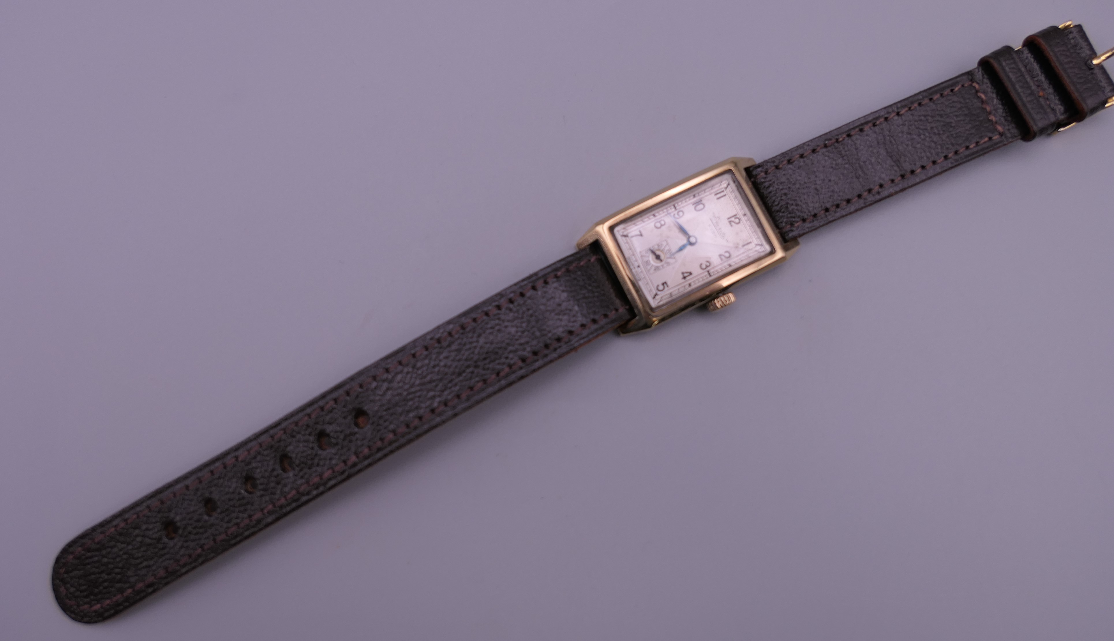 A vintage 9 ct gold Everite King wristwatch, in working order. - Image 4 of 7