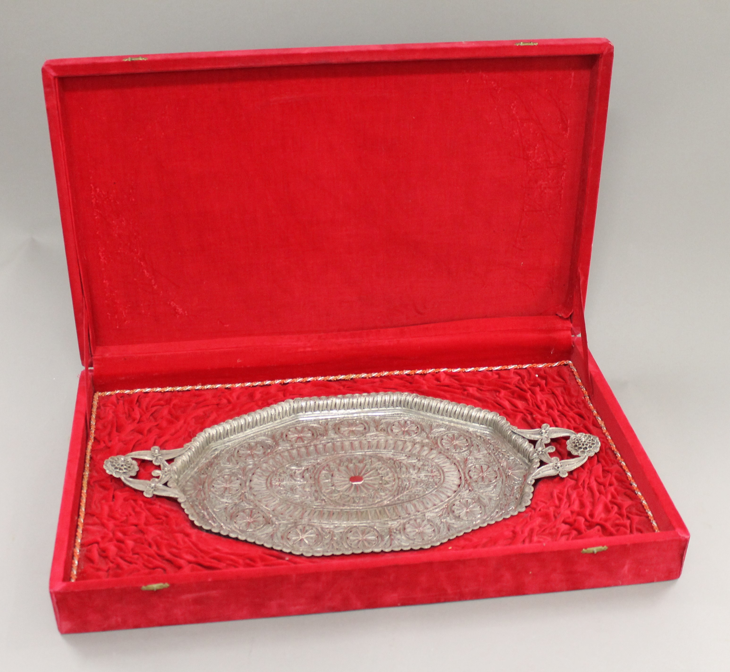 An unmarked Continental silver filigree twin handled tray, possibly Maltese. 51 cm wide. - Image 2 of 5