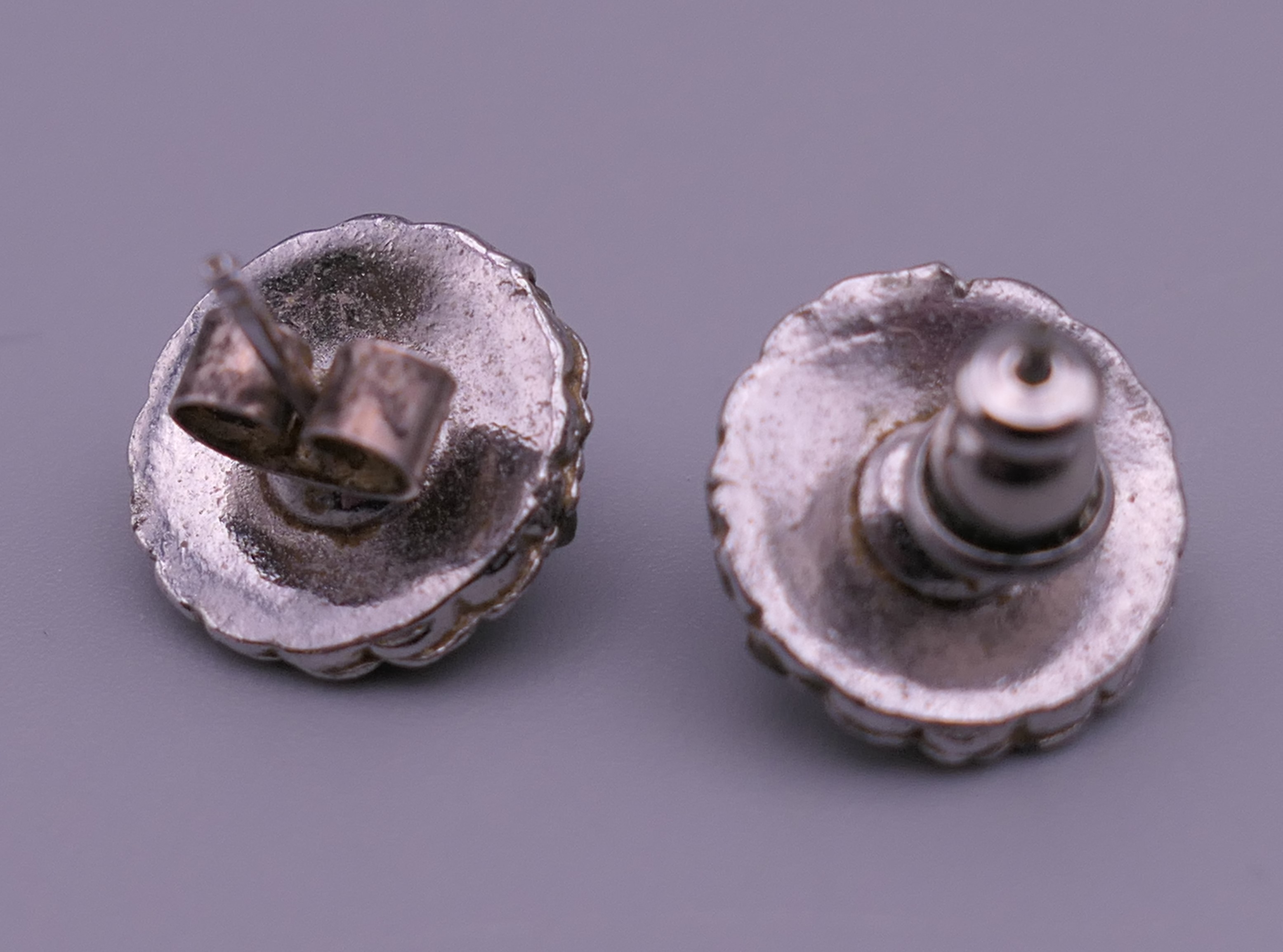 Three pairs of earrings. Cameo earrings 1 cm high. - Image 7 of 7