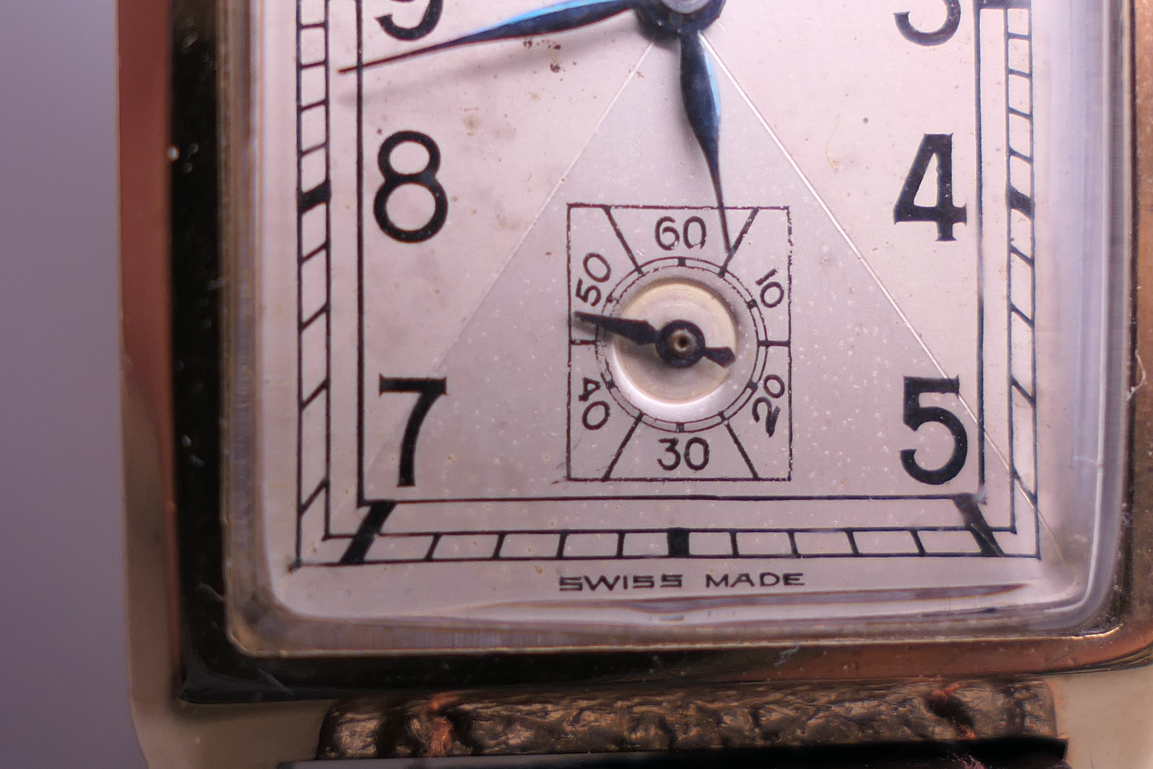 A vintage 9 ct gold Everite King wristwatch, in working order. - Image 7 of 7