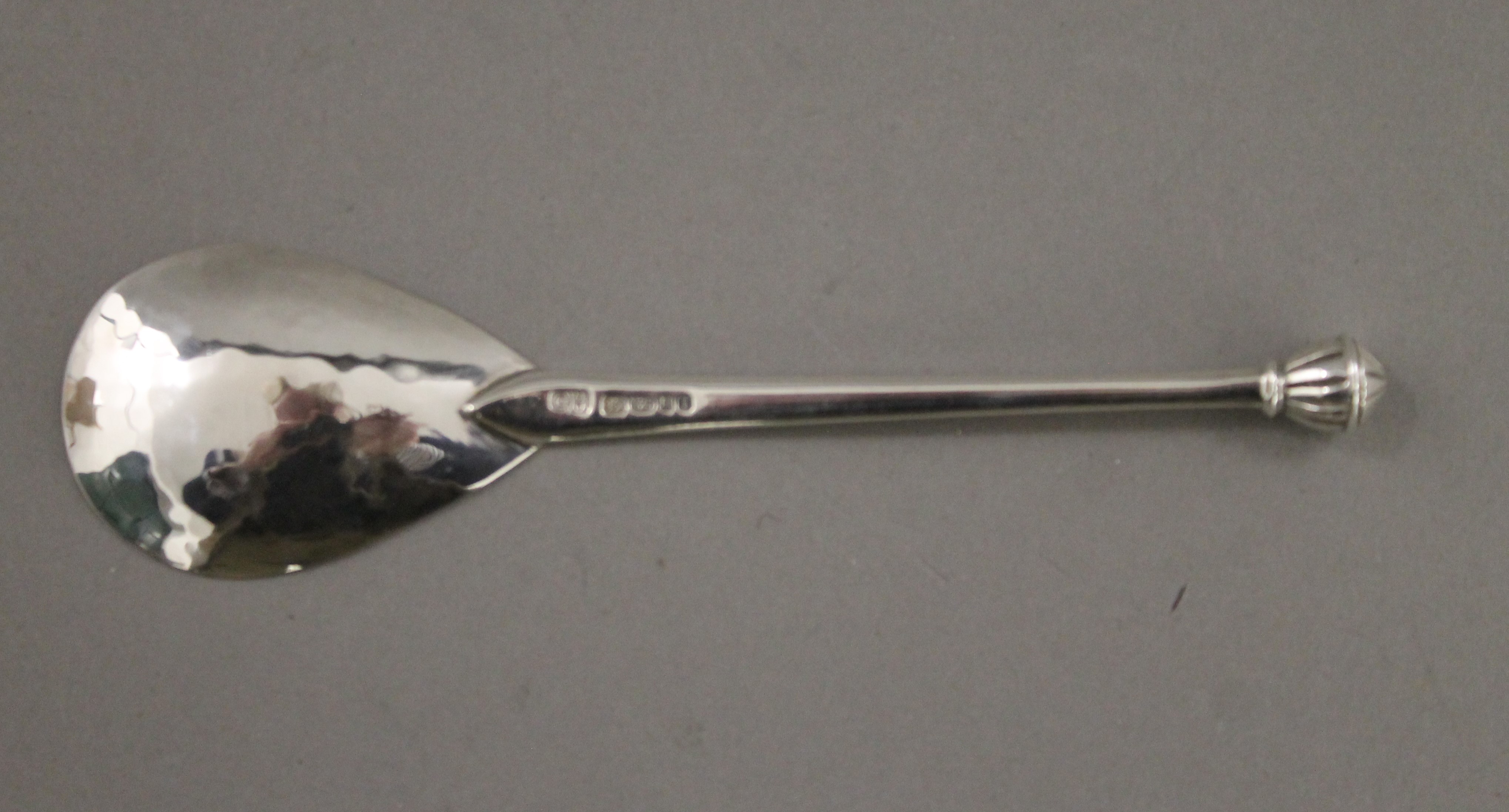 A silver spoon by Harts of Chipping Camden. 14.5 cm long. 33 grammes. - Image 2 of 3