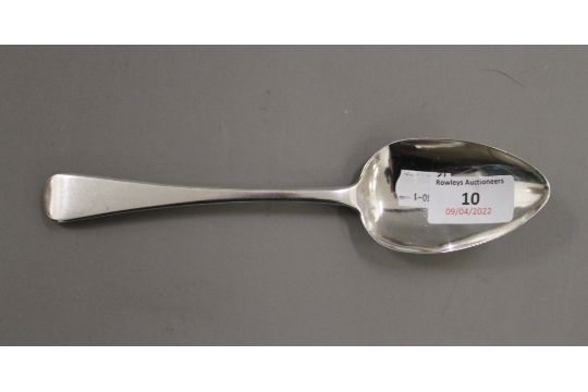 A small quantity of silver spoons. 413 grammes. - Image 2 of 10