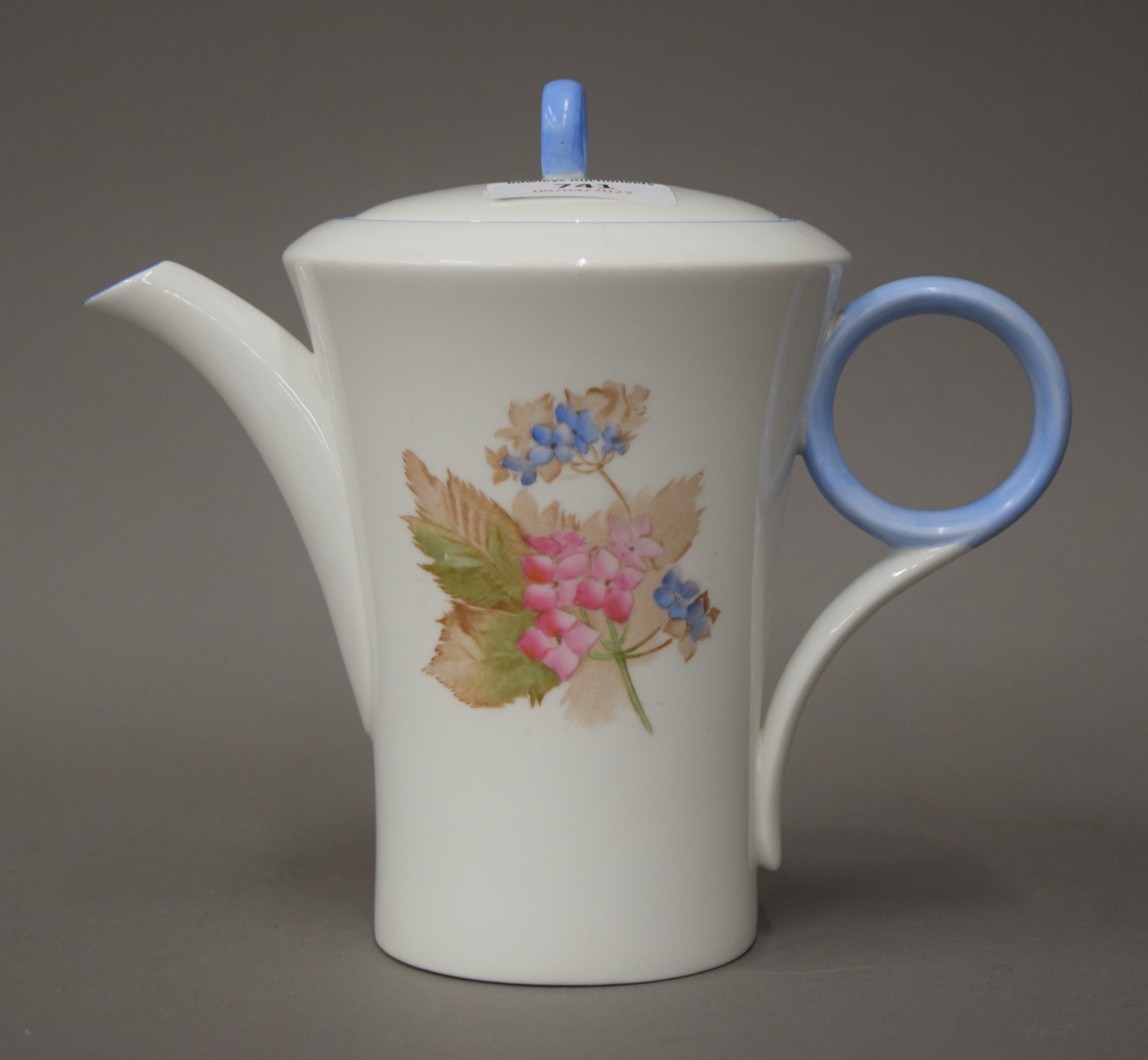 A quantity of Shelley bone china tea wares. - Image 10 of 14