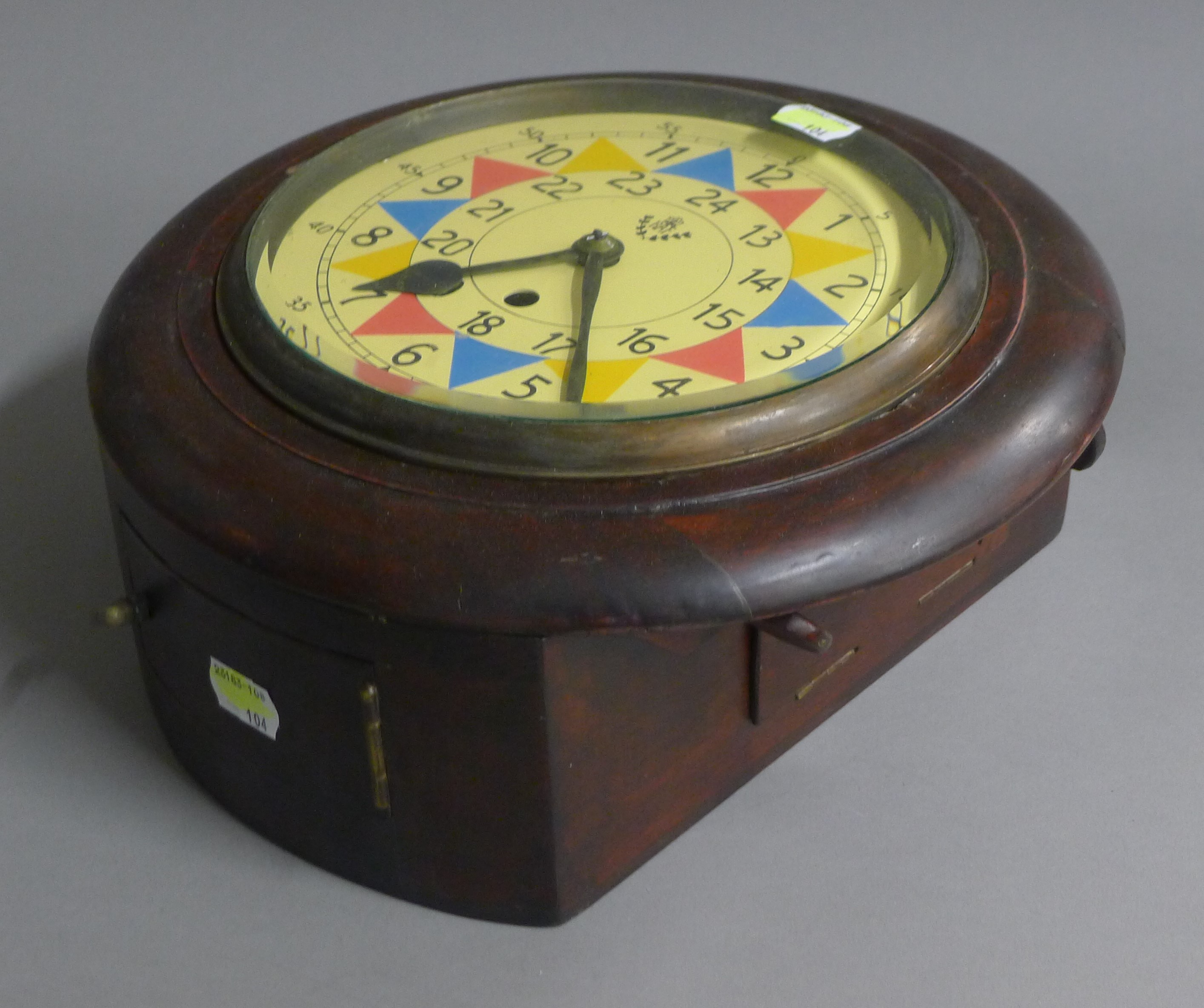 A fusee dial clock. 28 cm diameter. - Image 3 of 3
