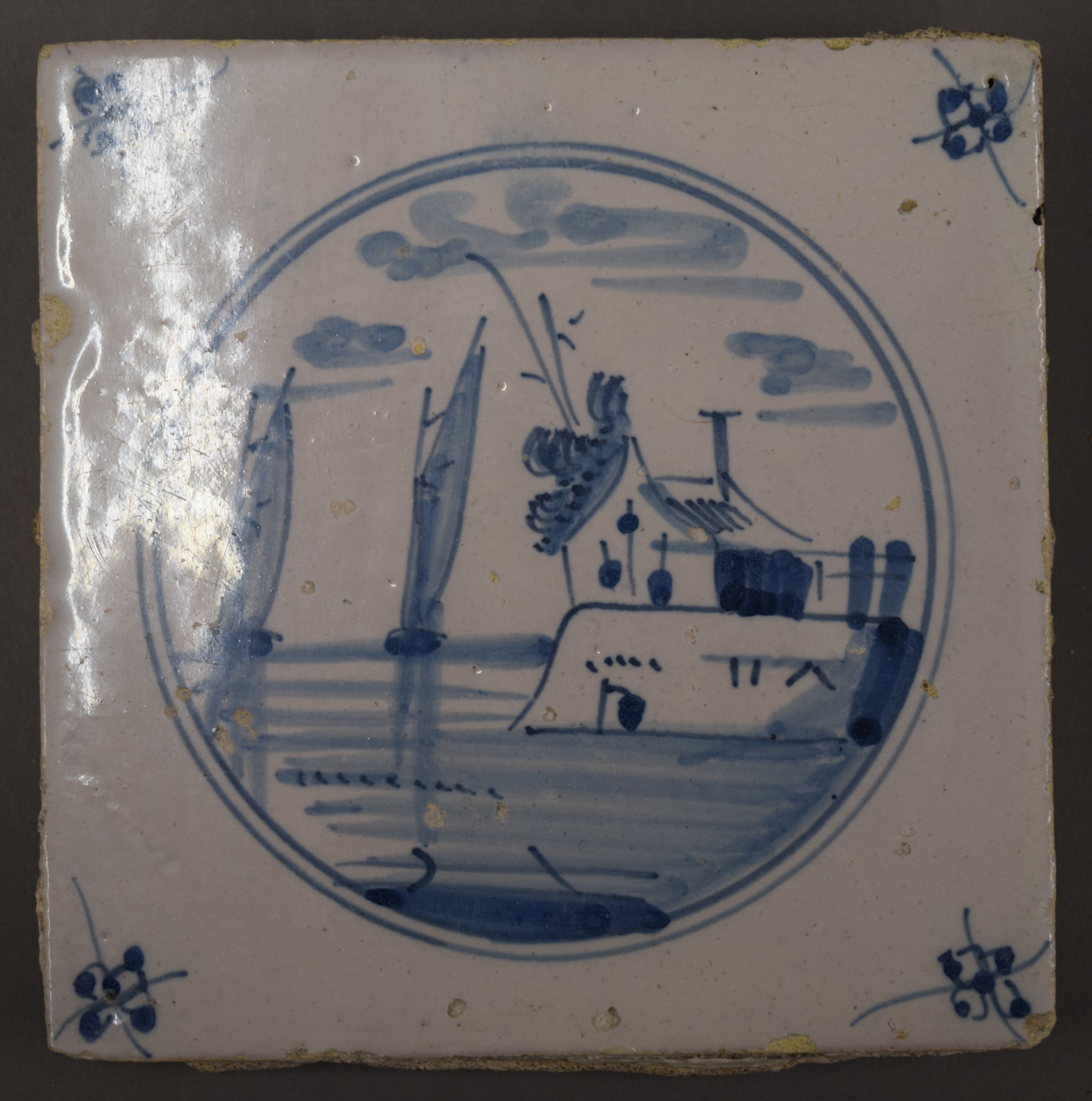 A small quantity of blue and white porcelain. - Image 2 of 15