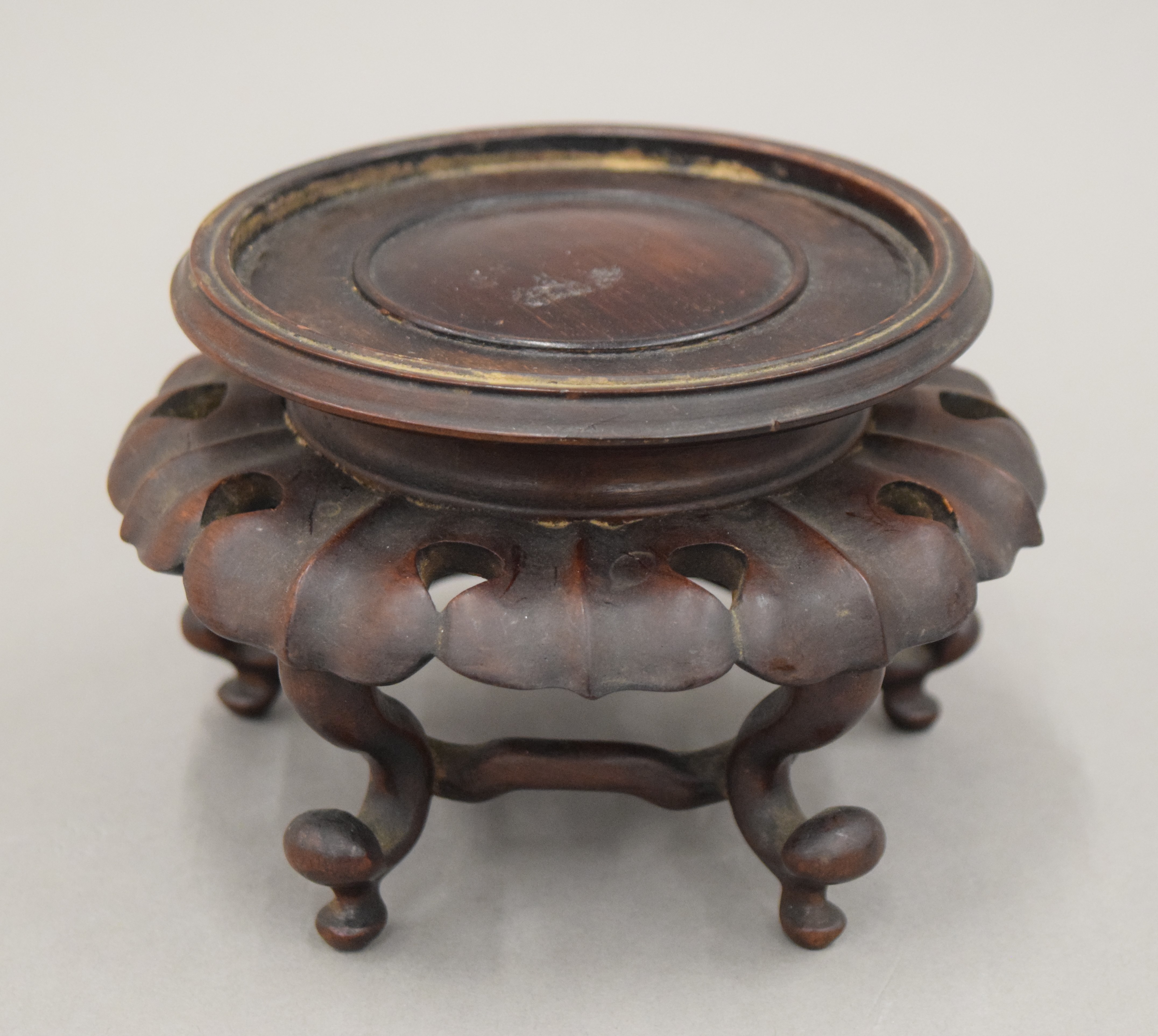 A 19th century Chinese porcelain ginger jar mounted on a wooden stand. - Image 9 of 9