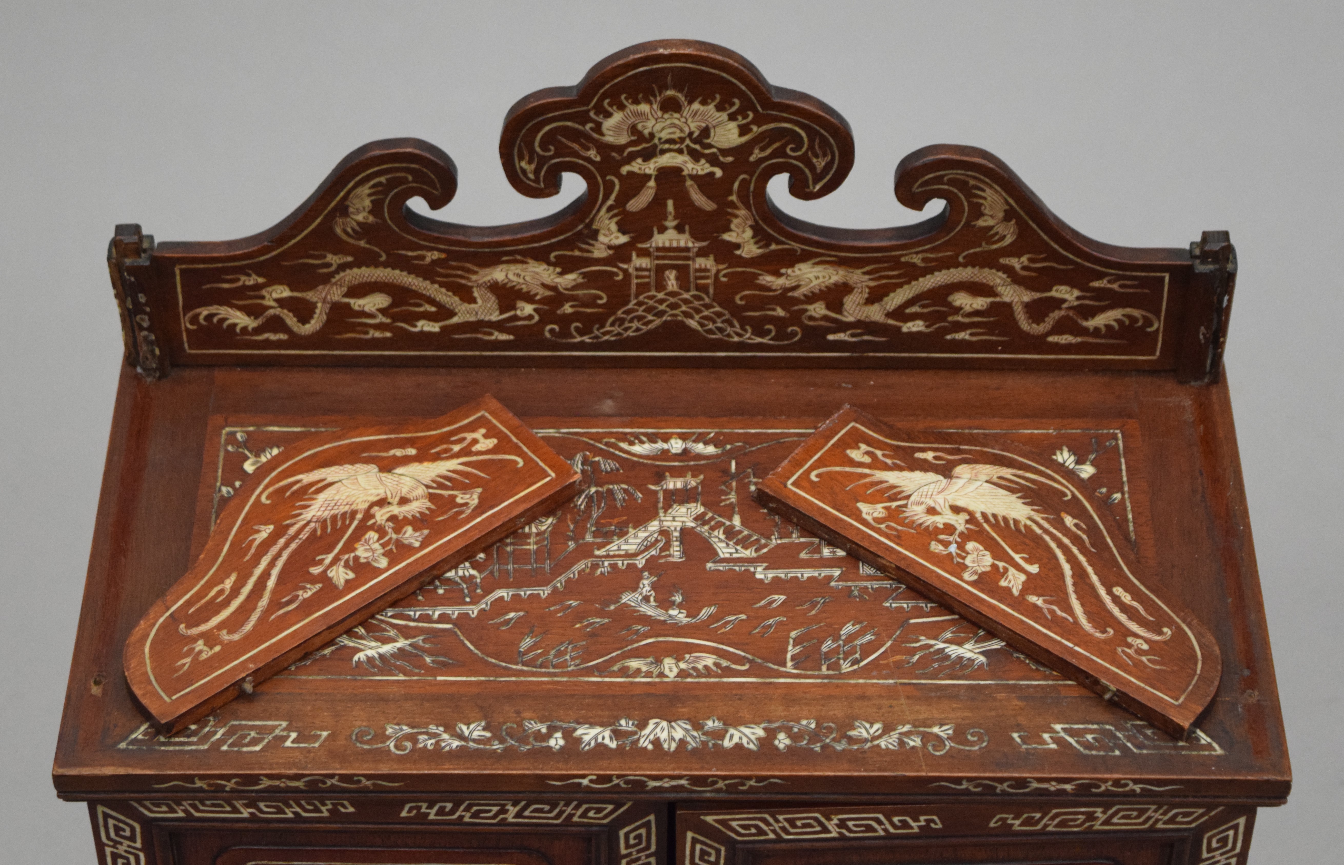 An early 20th century Chinese ivory and wooden inlaid table cabinet. 40.5 cm wide. - Image 16 of 16