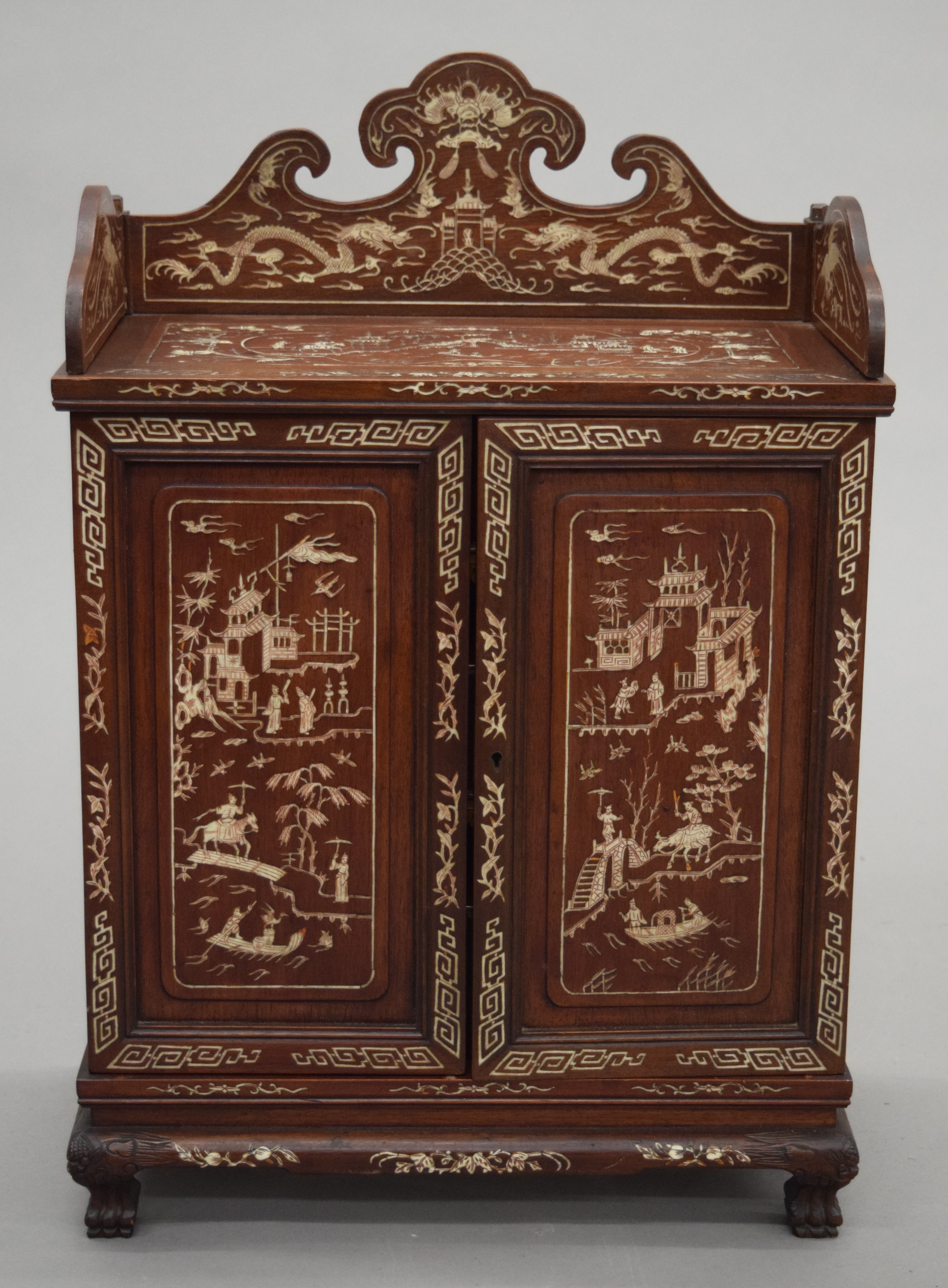 An early 20th century Chinese ivory and wooden inlaid table cabinet. 40.5 cm wide. - Image 14 of 16