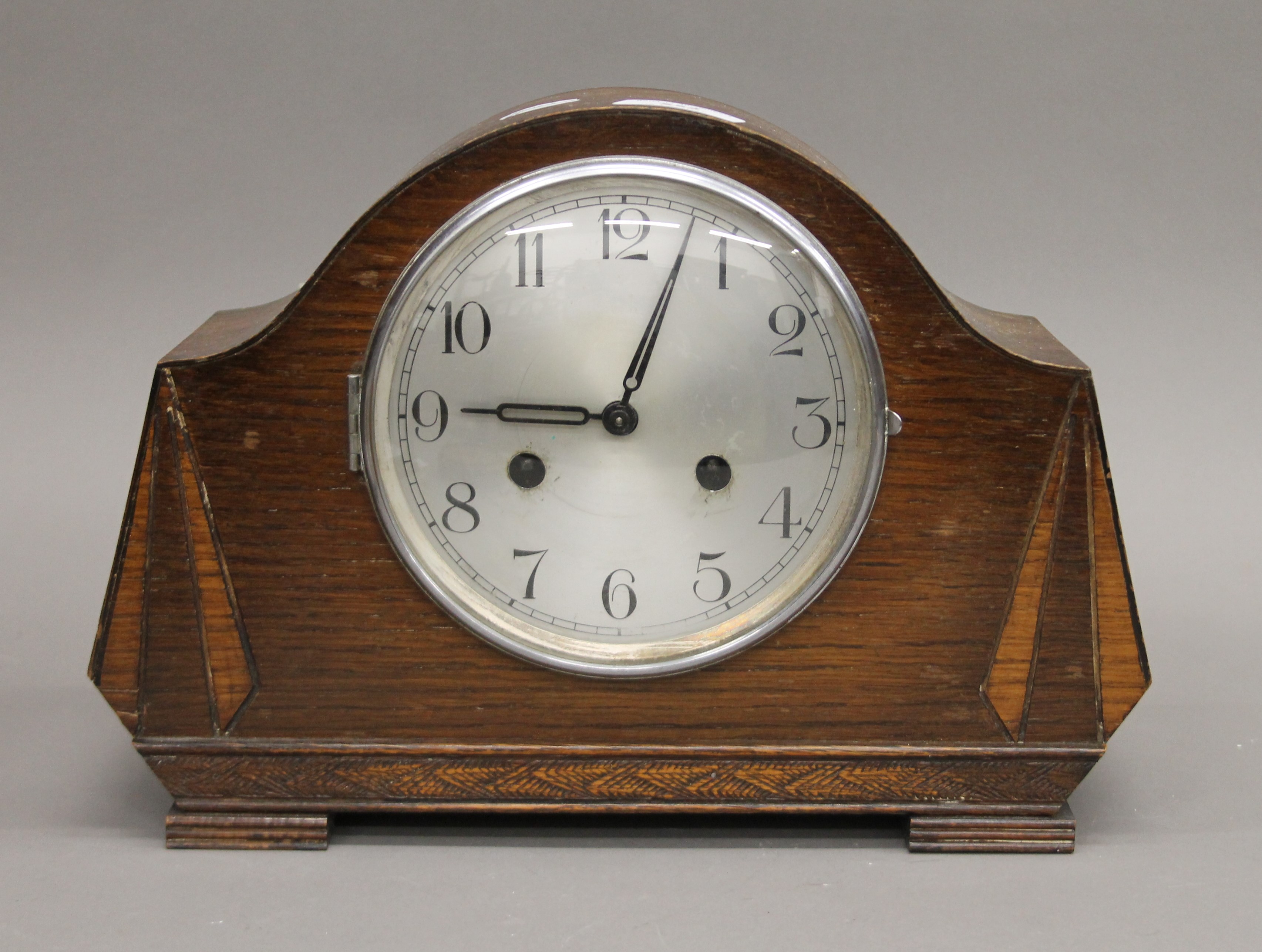 Two vintage mantel clocks. The largest 23 cm high. - Image 2 of 7
