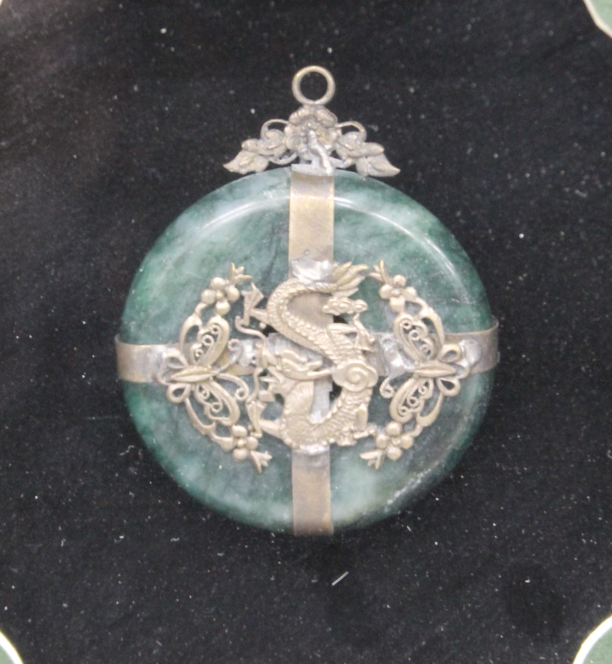 Two framed Chinese pendants. - Bild 6 aus 6