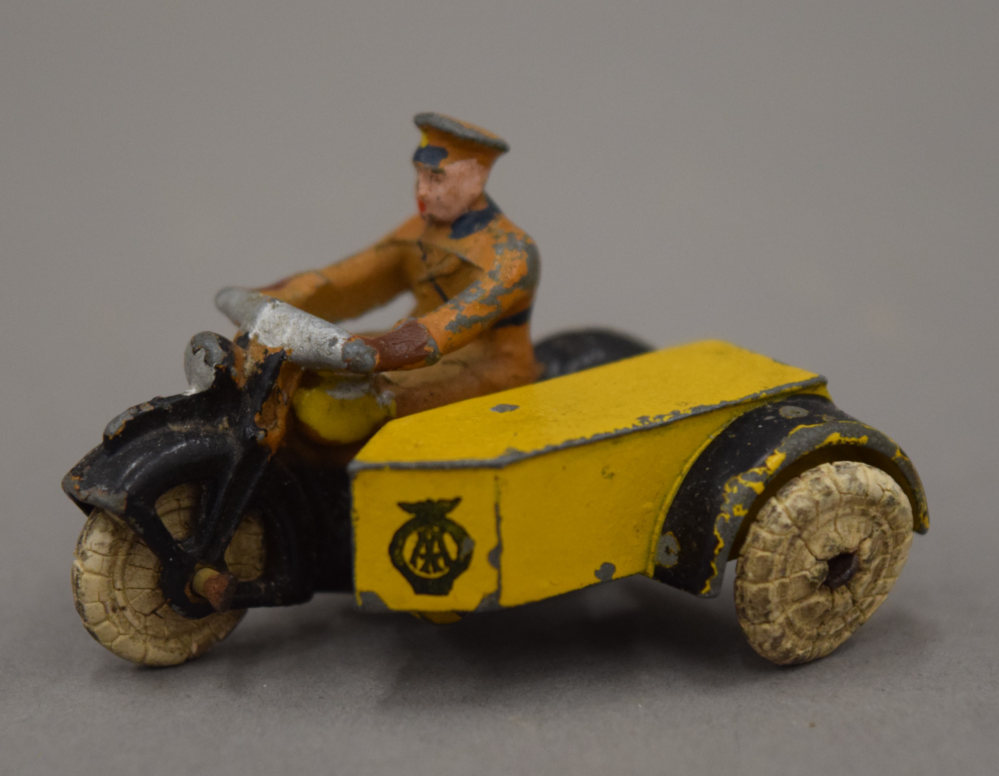 A four-piece Dinky AA set, comprising of a kiosk, a motorbike and sidecar, - Image 2 of 6