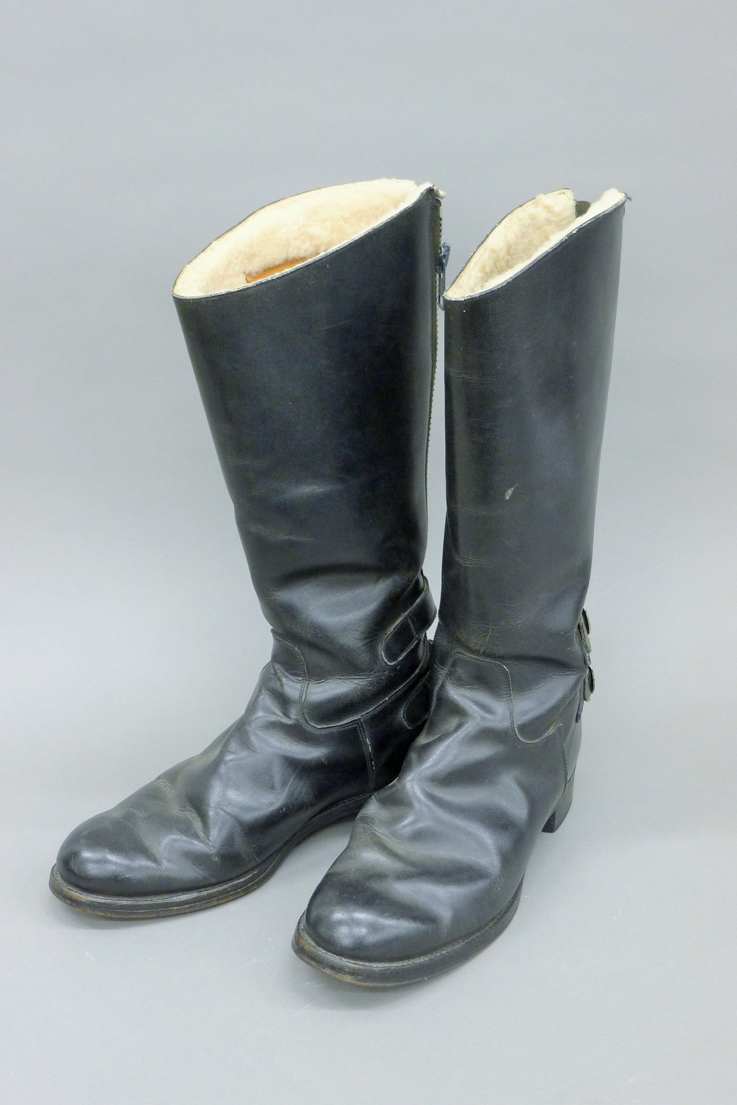 A pair of WWII period aviation flight aircrew boots. - Image 2 of 3