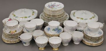 A quantity of various porcelain tea and dinnerwares.