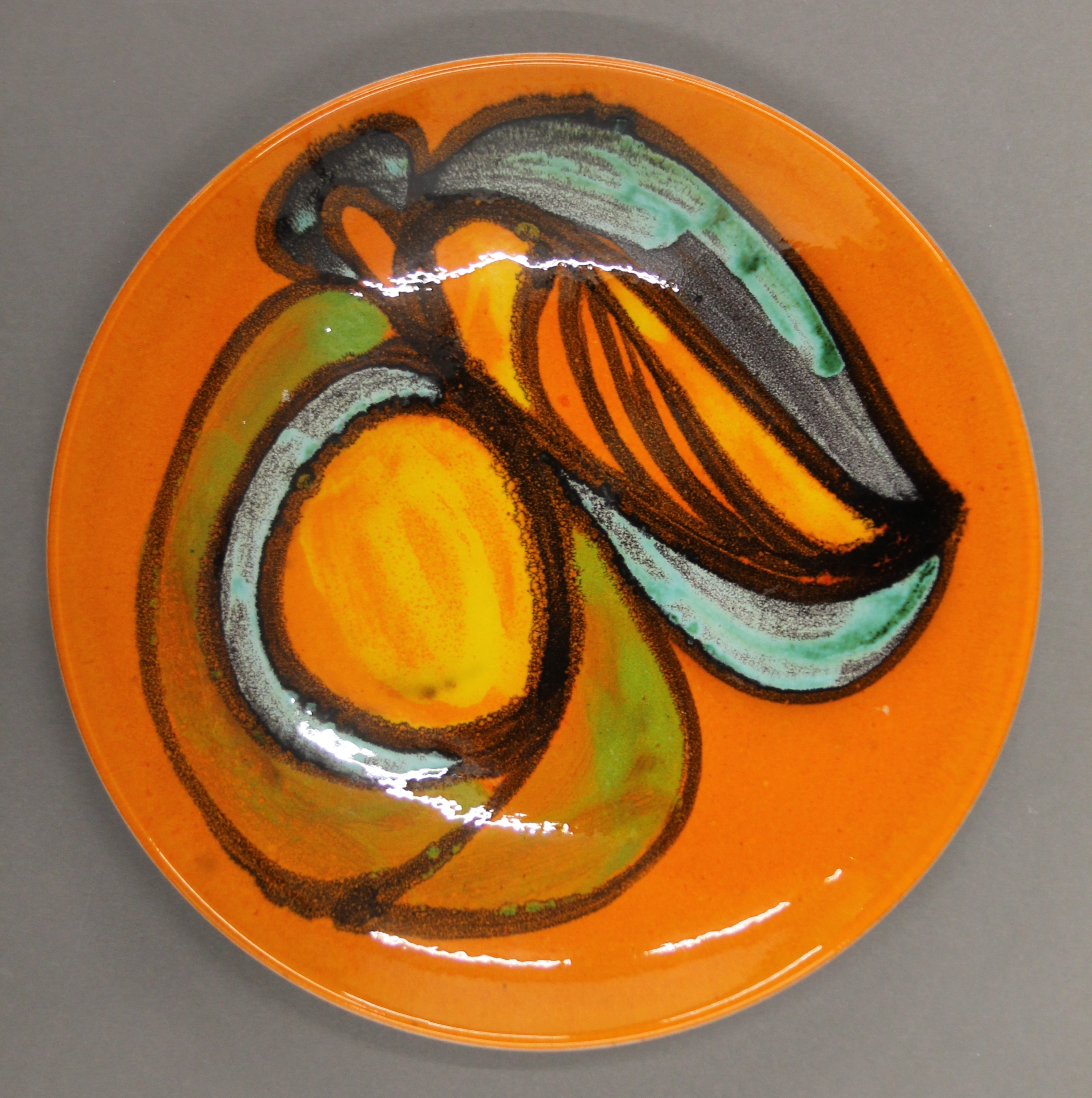A collection of Poole pottery. - Image 10 of 29