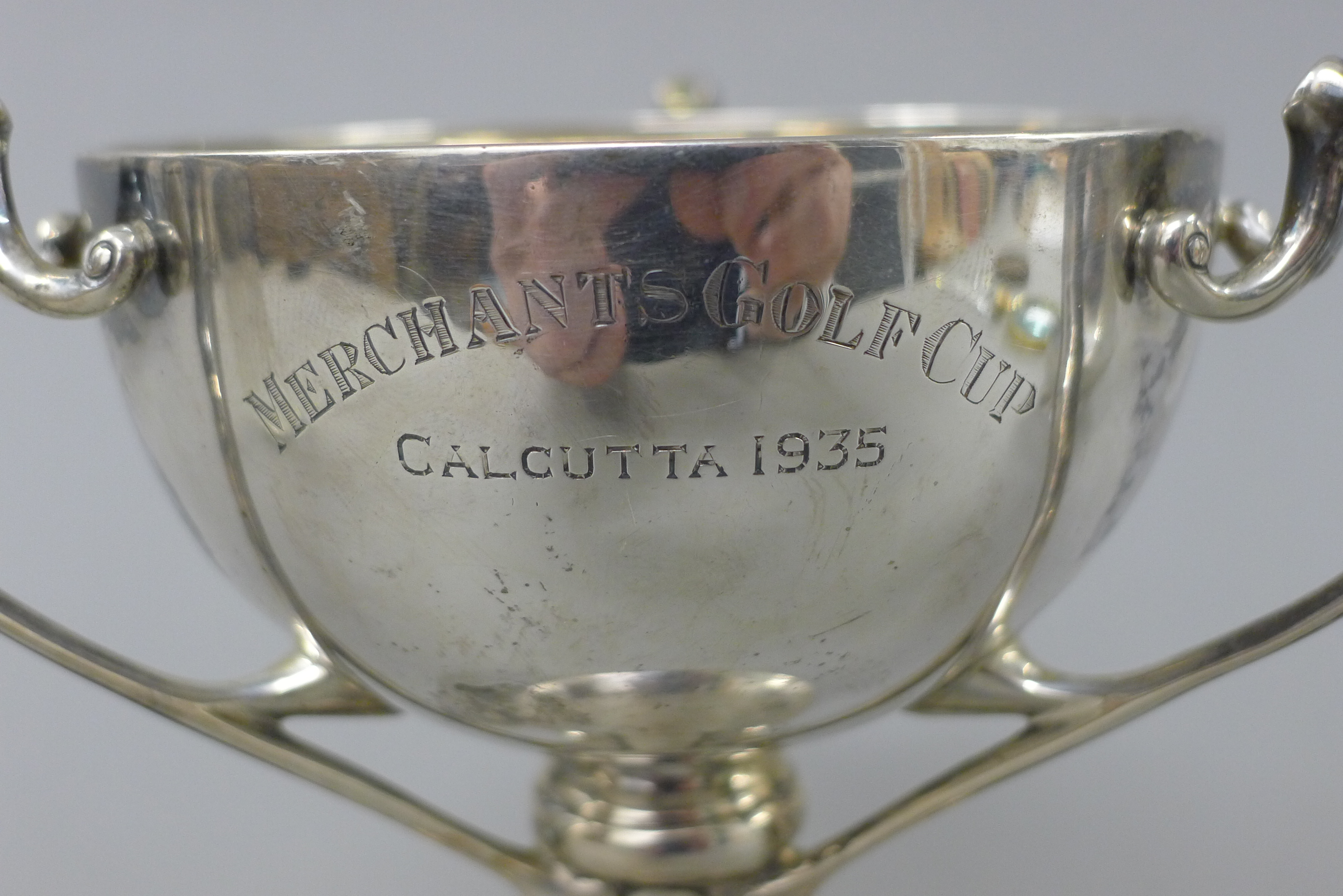 An Indian silver Merchants Golf Cup trophy, Calcutta 1935. 14 cm high. 308 grammes. - Image 3 of 7