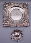 Two Egyptian silver dishes. Square dish 22.5 x 22.5 cm, leaf dish 10 cm wide. 302.2 grammes.