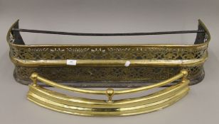 Two 19th century brass fenders. The largest 90 cm wide.