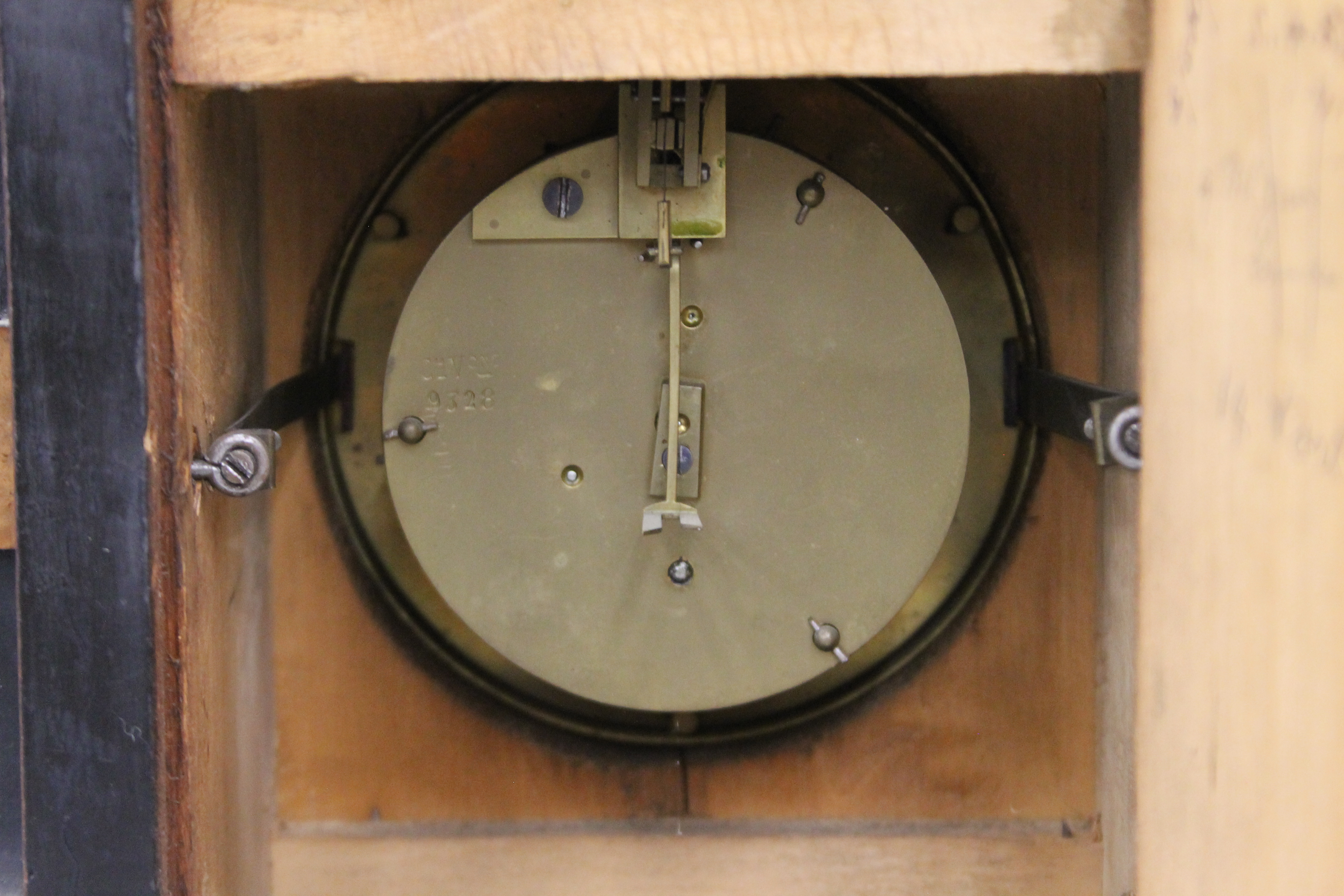 A Victorian walnut mantle clock. 30 cm wide. - Image 6 of 6
